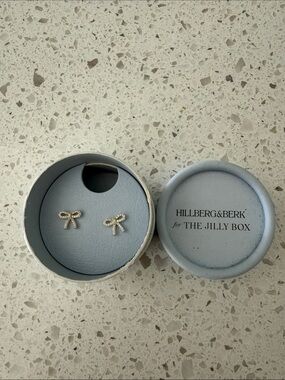 Jilly Box Hillberg & Berk Bow Stud Earrings in Silver-Tone
